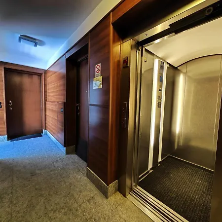 Hostdomus - Suite Les Etoiles Sestriere Exterior photo