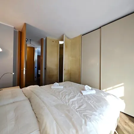 Hostdomus - Suite Les Etoiles Sestriere Exterior photo