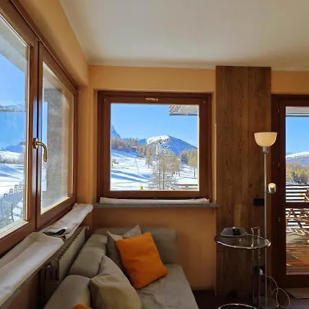 Hostdomus - Suite Les Etoiles Sestriere Exterior photo